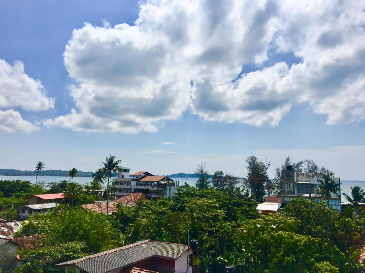 Beach Break Surf Hostel 韦利格默 外观 照片