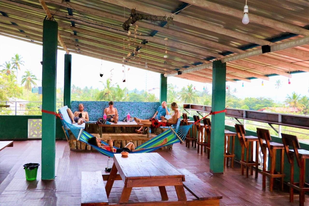 Beach Break Surf Hostel 韦利格默 外观 照片